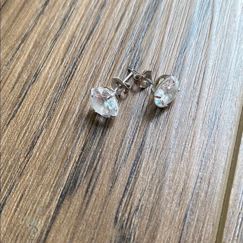 Francesca’s | Silver & Cubic Zirconia Stud Earrings